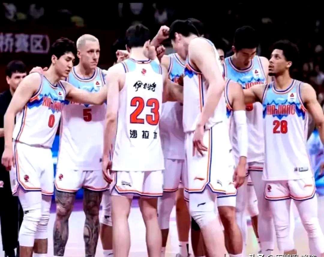 NBA季后赛四强战激情夜!周琦里突外投,上海海港绝杀新疆男篮的简单介绍 NBA季后赛四强战激情夜!周琦里突外投,上海海港绝杀新疆男篮的简单介绍